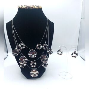 CHICO'S silvertone jewelry‎ set (necklace and earrings)
